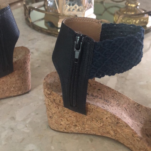 Lucky Brand Wedges - Picture 4 of 8